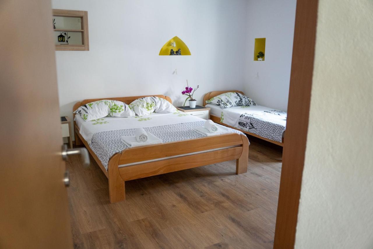 Apartments Uno Mostar Buitenkant foto